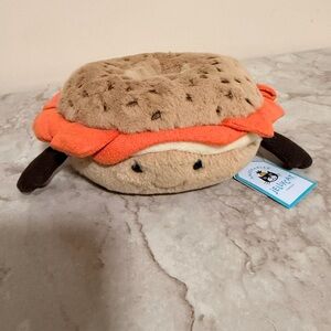 Jellycat I am amuseables bagel